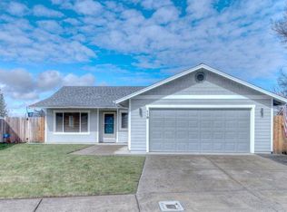 119 Eagle View Dr, Eagle Point, OR 97524