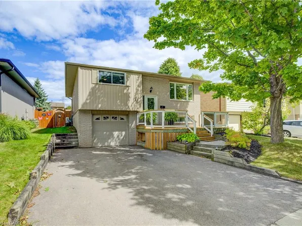 18 Sugar Maple St, Kitchener, ON N2N 1X5