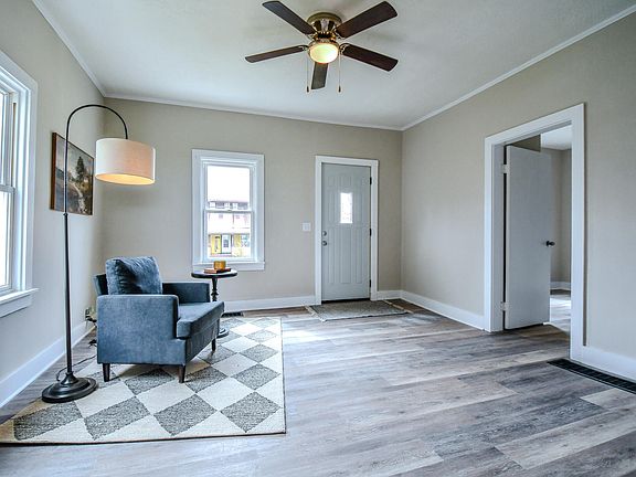 3rd image of 544 Michigan St