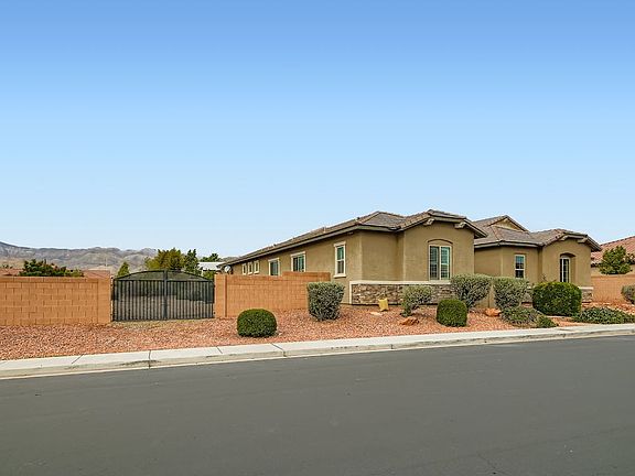 3rd image of 6823 Willowcroft St