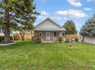 522 E Cleveland Ave, Glenns Ferry, ID 83623