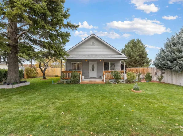522 E Cleveland Ave, Glenns Ferry, ID 83623