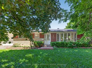 619 Blanchard Cres, Ottawa, ON K1V 7B7