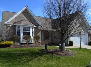 6939 E Winding Oak Dr, Middleburg Heights, OH 44130