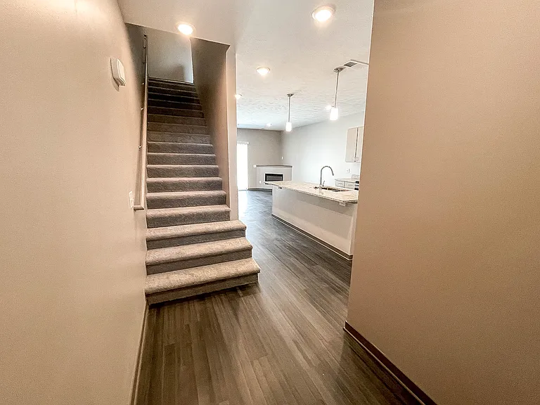 9560 Blacksmith Ct #4 — Photo 10