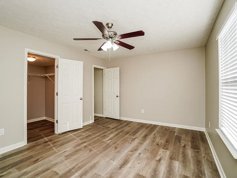 4880 Grimm Dr — Photo 12