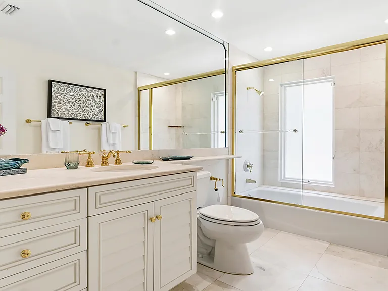 2700 Treasure Ln — Photo 24