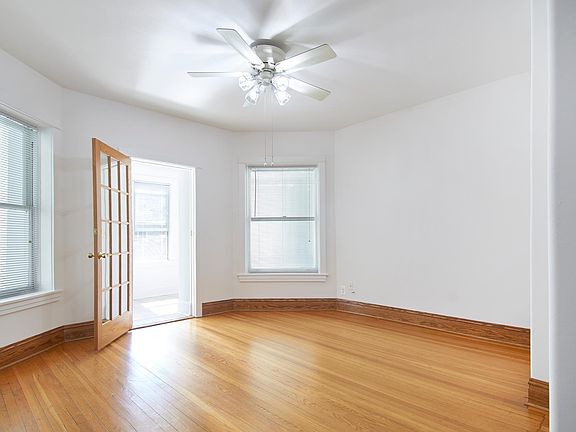 3rd image of 1008 W Hollywood Ave #B