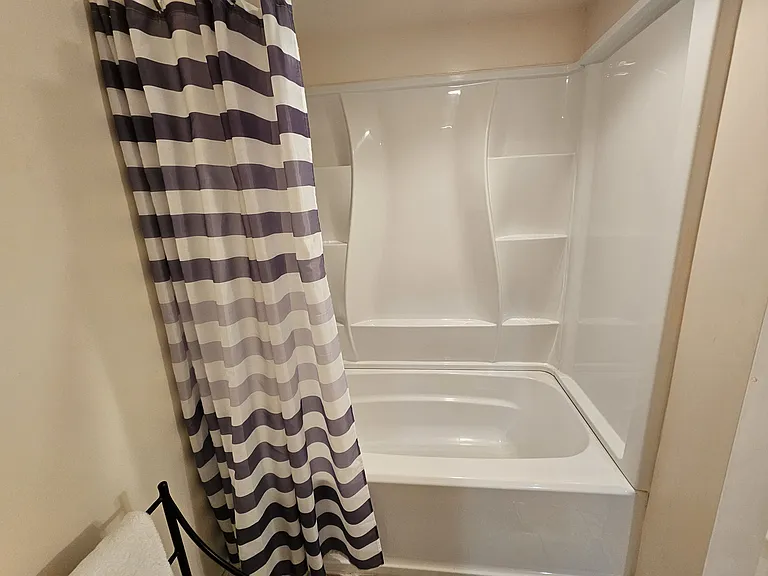 Surround shower for easy cleaning