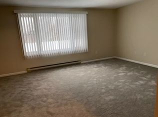 30 Poland St APT 10, Webster, MA 01570