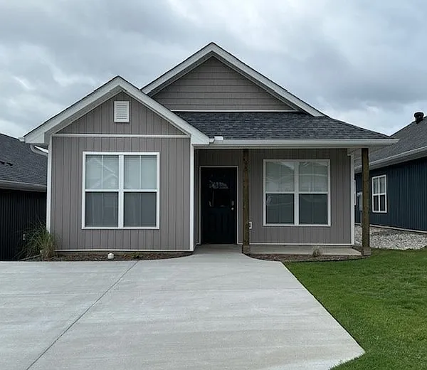 48 Wolfsbridge Loop