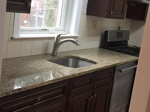 3rd image of 307 Clagett Dr