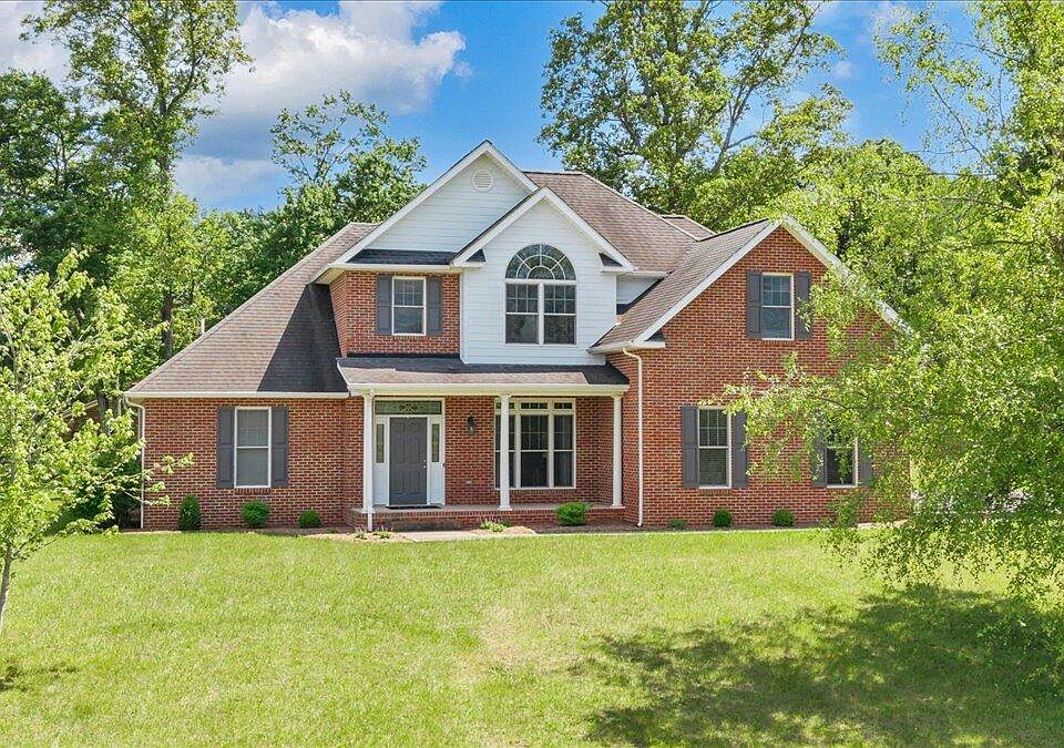 1st image of 231 Freedom Ln