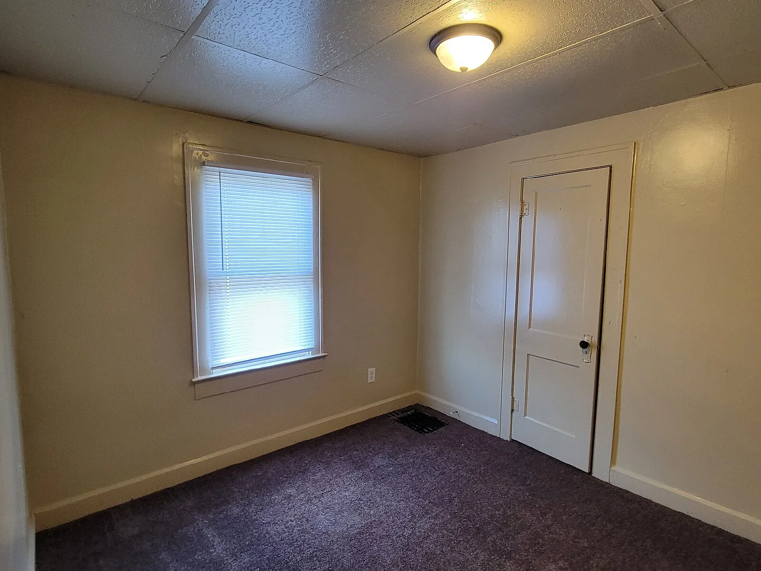 2 bed, $1,082 — Photo 2