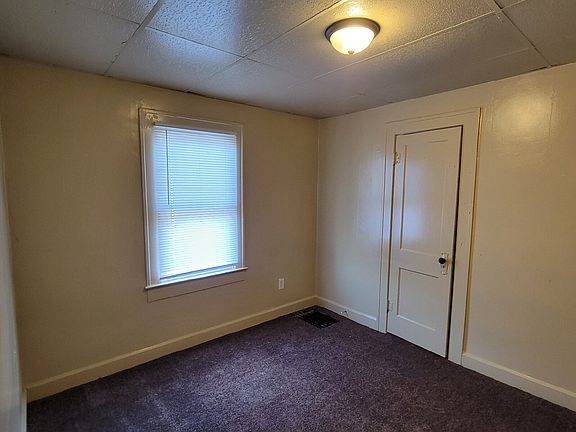 2nd image of 1233 Ingomar St