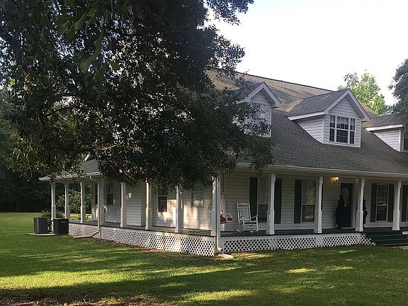 3rd image of 1183 Currie Dr