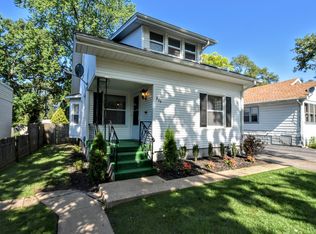 926 N Linden Ave, Waukegan, IL 60085