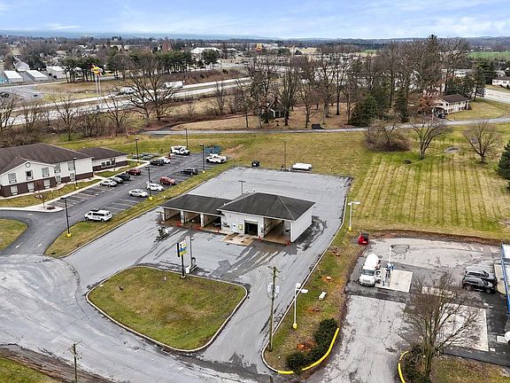 5th image of 1424 Doron Dr