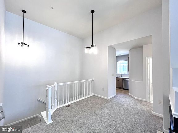 5th image of 11405 Windleaf Ct #R-30
