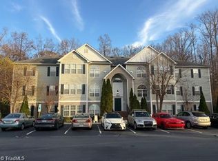 2600 Pennoak Way APT H, Greensboro, NC 27407