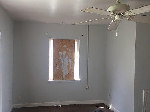 5th image of 689 S Wheatland Ave