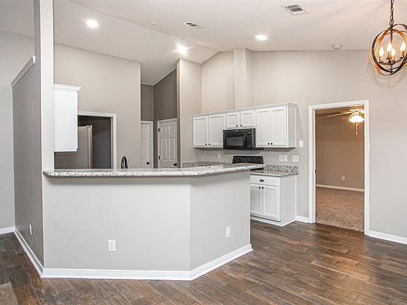 2nd image of 3448 Esplanade Dr