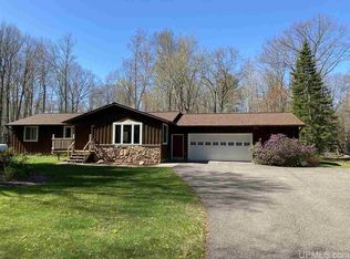 4681 N Birch Ridge Rd, Iron Mountain, MI 49801
