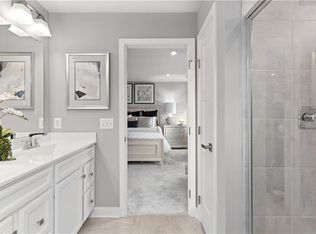 112 Black Oak Ln, Washington, PA 15301