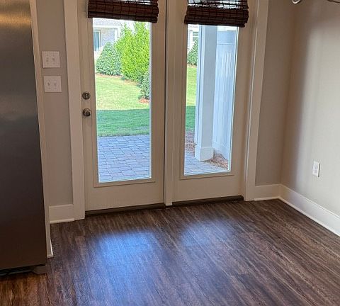 4th image of 400 Mattie M Kelly Blvd #78