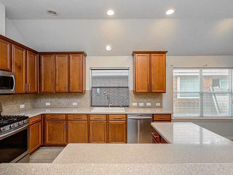 21922 Catoosa Dr — Photo 14
