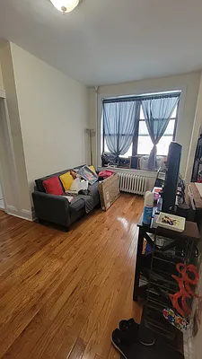 Rented by Avanguard Realty Corp | media 28