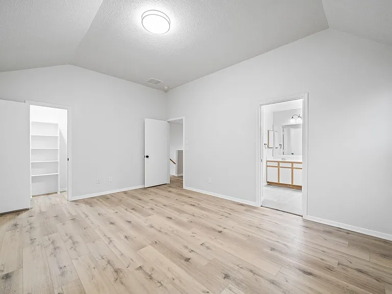 19606 Narcissus Brook Ln — Photo 26