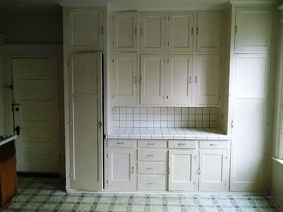 5th image of 119 Smith Ave