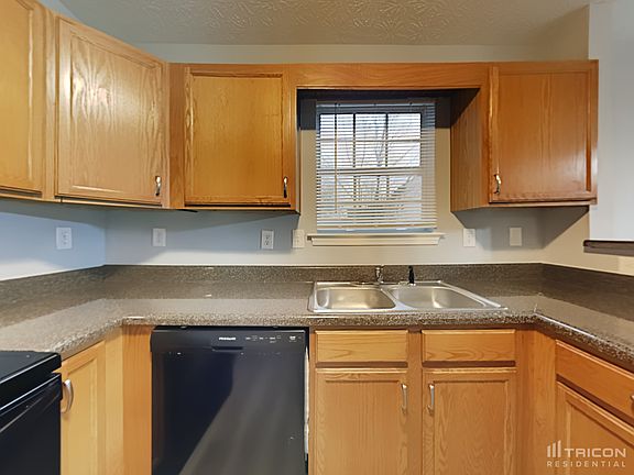 5th image of 2594 Wellington Walk Pl