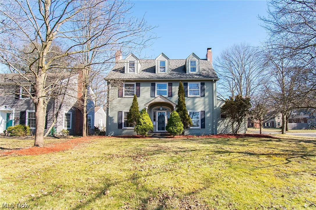 3927 Windsor Rd photo 1