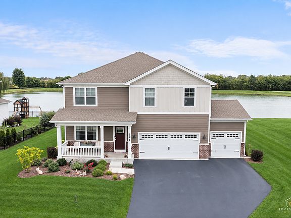 2nd image of 695 Kentshire Cir