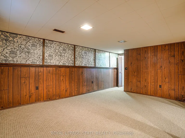 90 Saint Andrews Dr — Photo 28