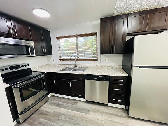 2nd image of 10605 10th Avenue Ct S
