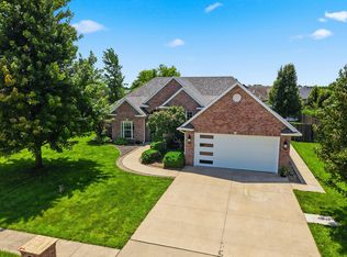 504 Eagle Lake Dr, Ashland, MO 65010