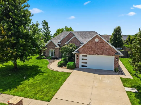 504 Eagle Lake Dr, Ashland, MO 65010