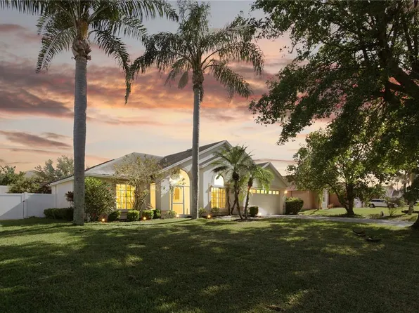 417 Via Del Sol Dr, Davenport, FL 33896