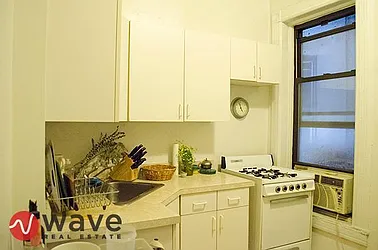 Rented by Wave Real Estate Group