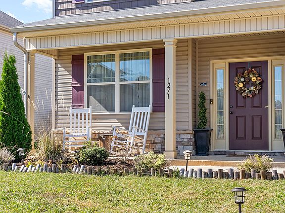 5th image of 1271 Black Oak Cir