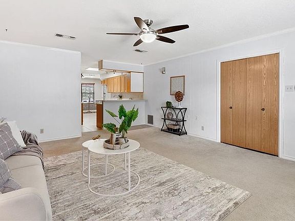 5th image of 101 Settlers Dr