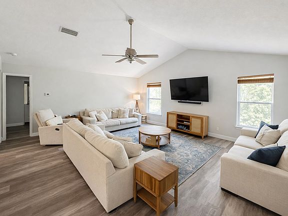 3rd image of 54 Hathcock Rd