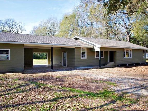 2nd image of 169 Spanish Moss Ln