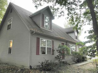 2101 W Wildwood Trl, Warsaw, IN 46580