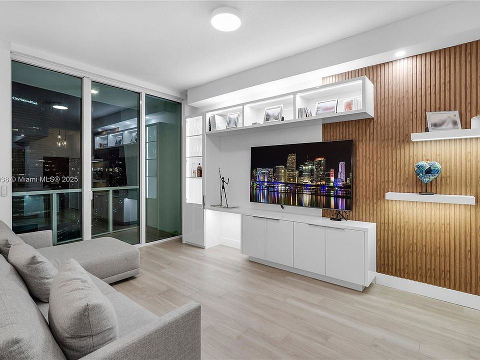 1st image of 31 SE 5th St #4315