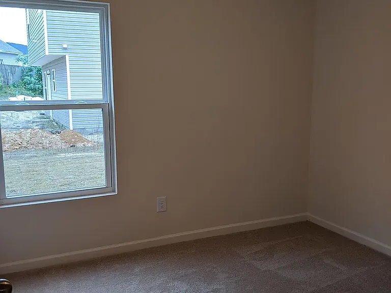 523 Jernigan St — Photo 9