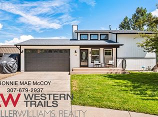 128 Kings Ct, Evanston, WY 82930